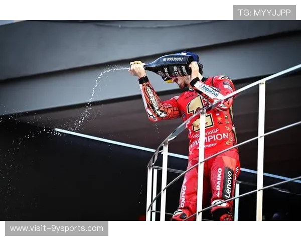 MotoGP最新战况解析年度赛事冠军争夺白热化趋势分析